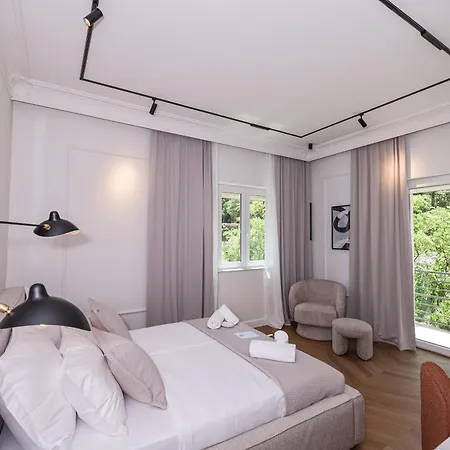 Estium Heritage Konukevi 4*