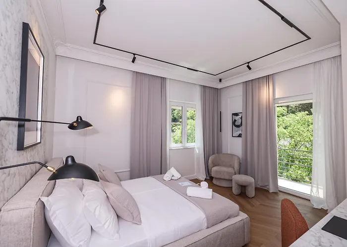 Estium Heritage Guest house 4*